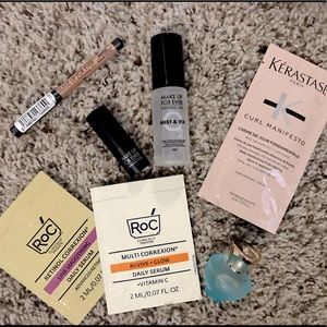 Makeup Forever Deluxe Sample Bag